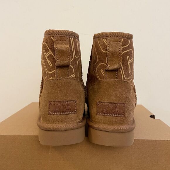 UGG Classic Mini II UGG Graphic Boots Chestnut USA Women Size 6/UK 4/EU 37 - Picture 7 of 14
